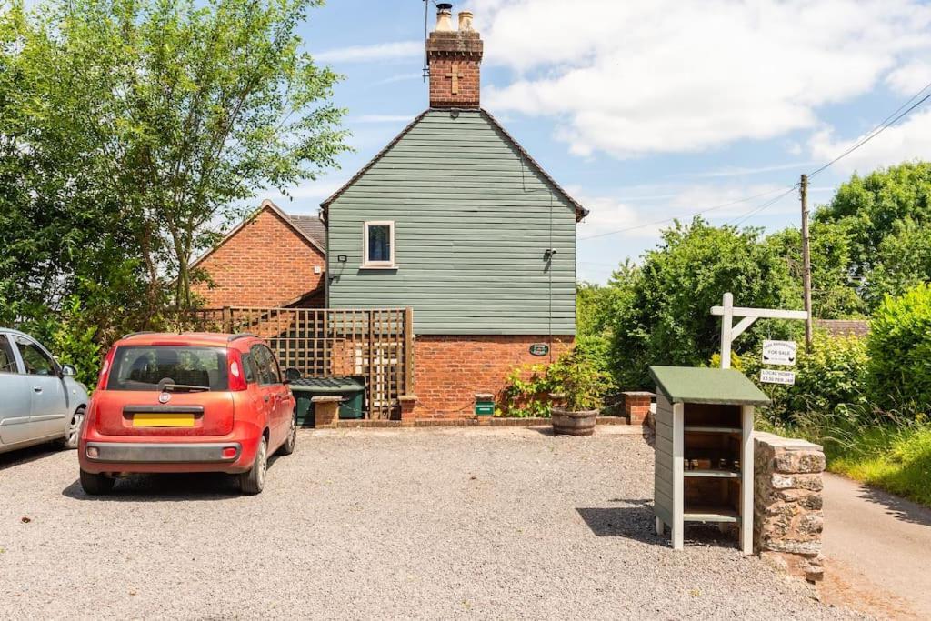 The Summerhouse, Countryside Retreat With Private Hot Tub บริดจ์นอร์ท ภายนอก รูปภาพ